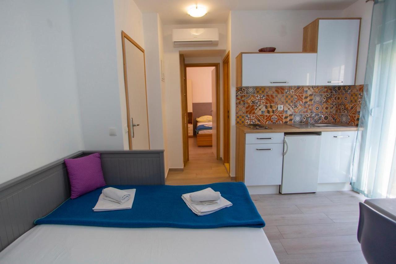 Apartments Loncar Tučepi Exterior foto